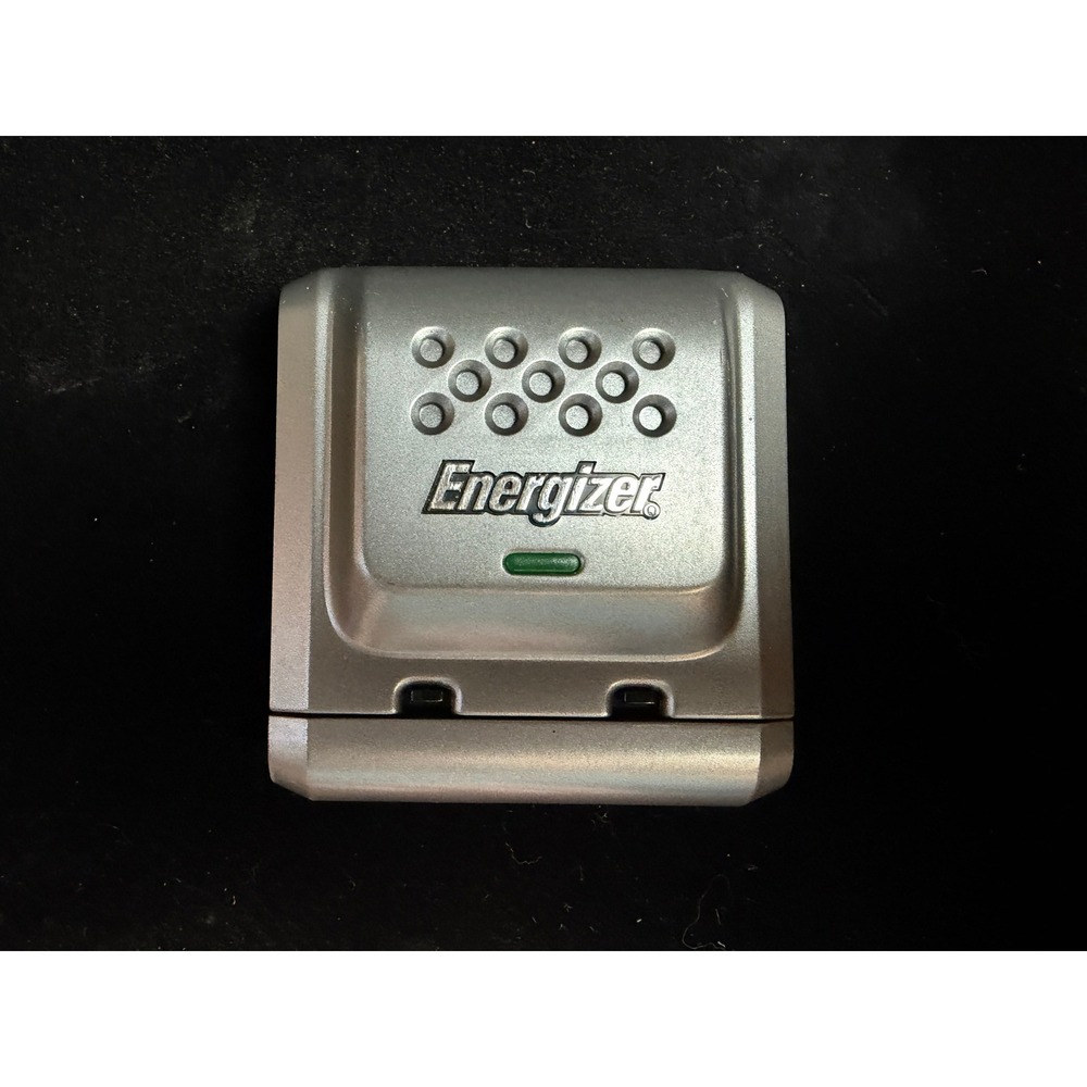 Energizer CHDC Ni-MH Battery Charger for AA and AAA Rechargeable Batteries